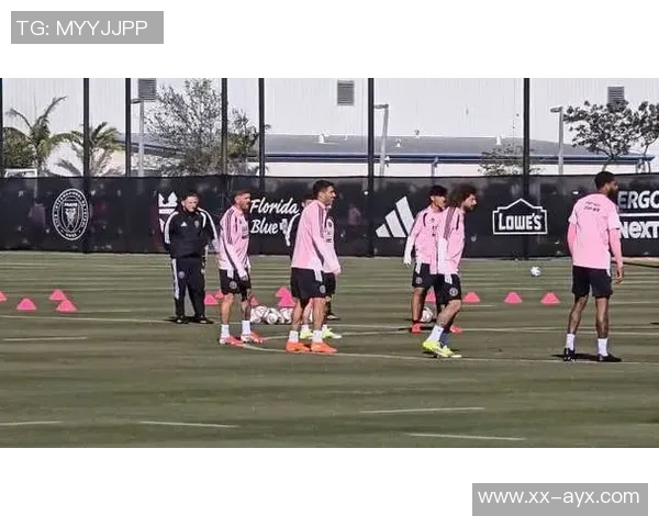 梅西苏亚雷斯德保罗全力训练阿连德等球员继续缺席备战 梅西苏亚雷斯德保罗全力训练阿连德等球员继续缺席备战