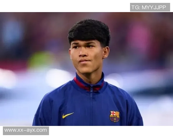 巴萨中场德罗启程前往巴黎即将与巴黎圣日耳曼完成签约